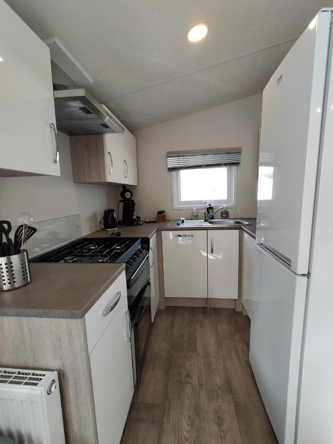Bj Chalets - De Rug 1 - Vakantiepark Lauwersoog - Luxe Chalet Met Vaatwasser! Vroege Incheck! Exteriér fotografie