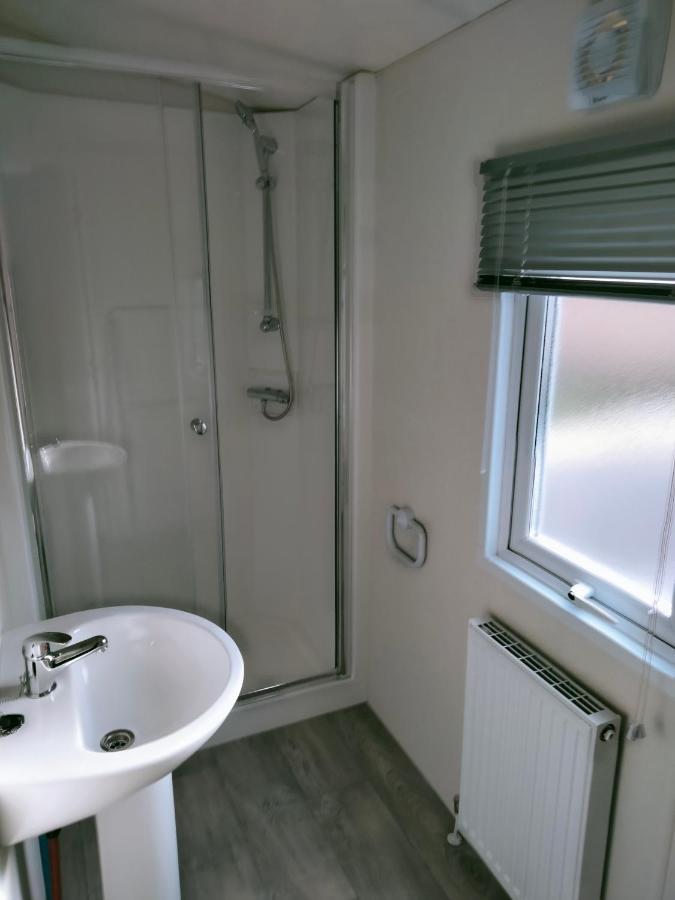 Bj Chalets - De Rug 1 - Vakantiepark Lauwersoog - Luxe Chalet Met Vaatwasser! Vroege Incheck! Exteriér fotografie