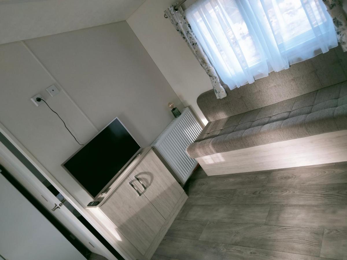 Bj Chalets - De Rug 1 - Vakantiepark Lauwersoog - Luxe Chalet Met Vaatwasser! Vroege Incheck! Exteriér fotografie